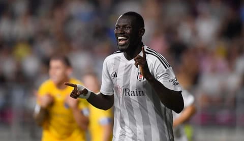 Beşiktaşlı Omar Colley'den kuzenine övgü!