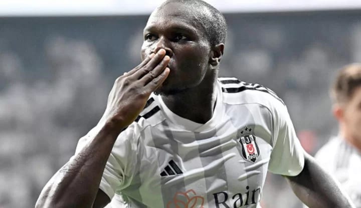 Beşiktaşlı taraftarlardan Aboubakar'a tepki!