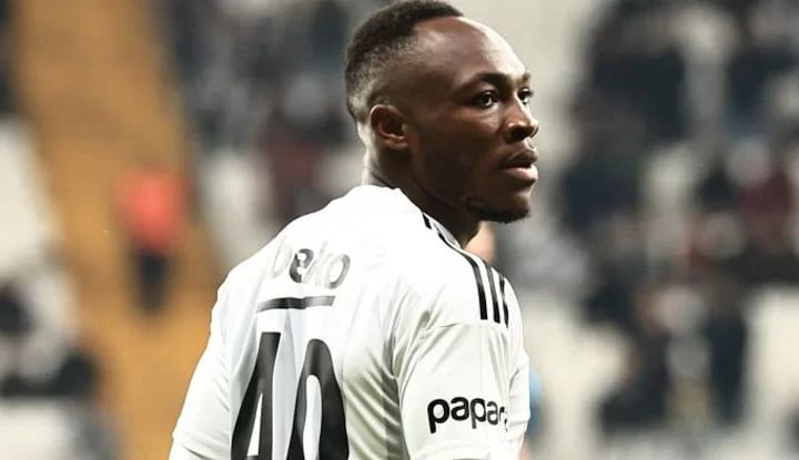 Beşiktaşlı taraftarlardan Muleka'ya tepki!