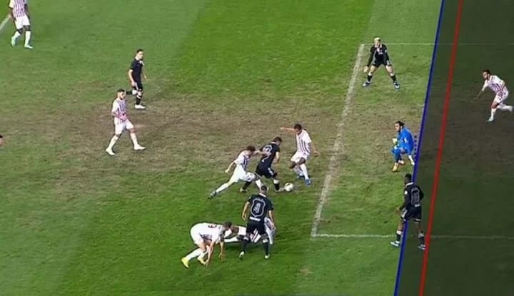 Beşiktaşlı taraftarlardan ofsayt tepkisi!