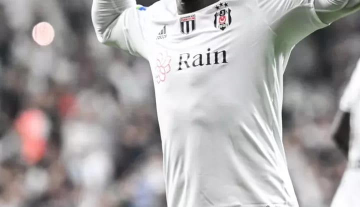 Beşiktaşlı yıldıza Fransa ve Mısır'dan teklif!