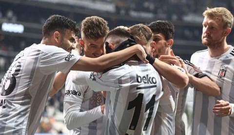 Beşiktaş'ta 11 oyuncu ile yollar ayrılacak!