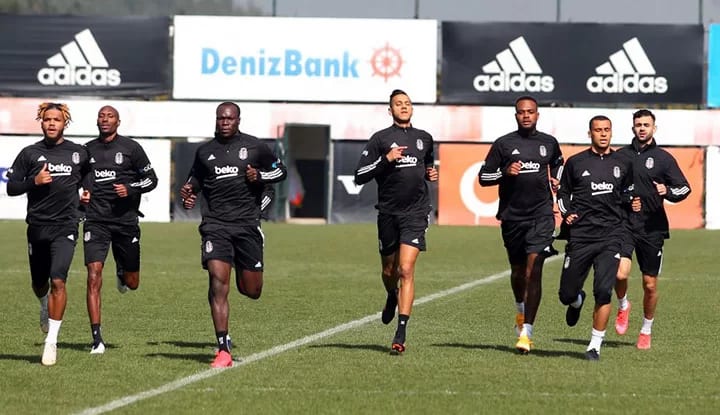 Beşiktaş'ta antrenmanda attığı gollerle şov yapıyor!