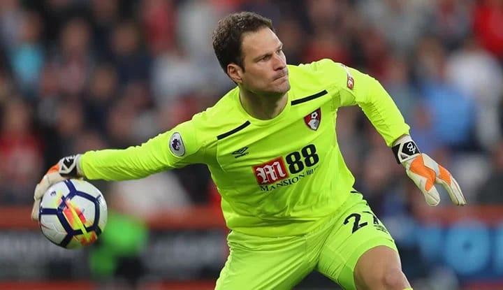 Beşiktaş'ta Asmir Begovic sürprizi! Görüşme yapıldı!