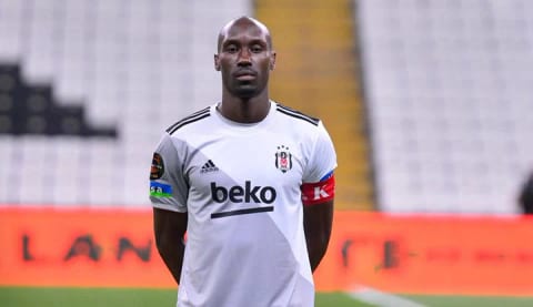Beşiktaş'ta Atiba gelişmesi! Karar alındı!