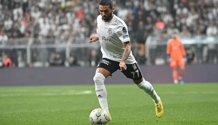 Beşiktaş'ta ayrılık kapıda! Umut Meraş...