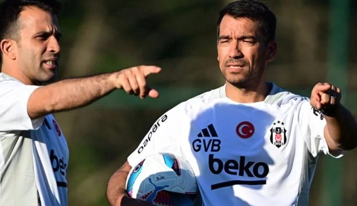 Beşiktaş'ta Bronckhorst saha içi liderini seçti!
