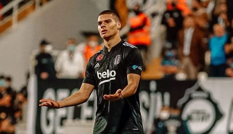 Beşiktaş'ta Can Bozdoğan sakatlandı