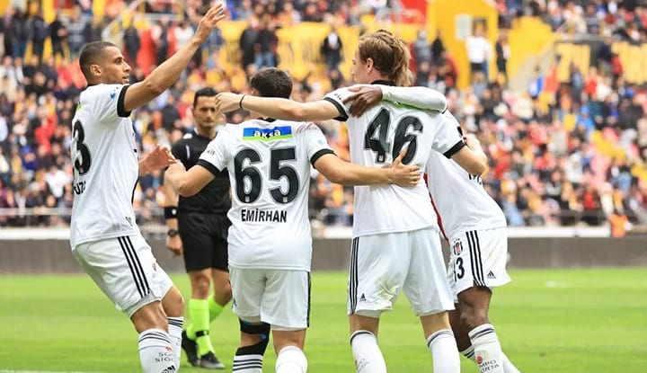 Beşiktaş'ta derbi için iki ihtimal