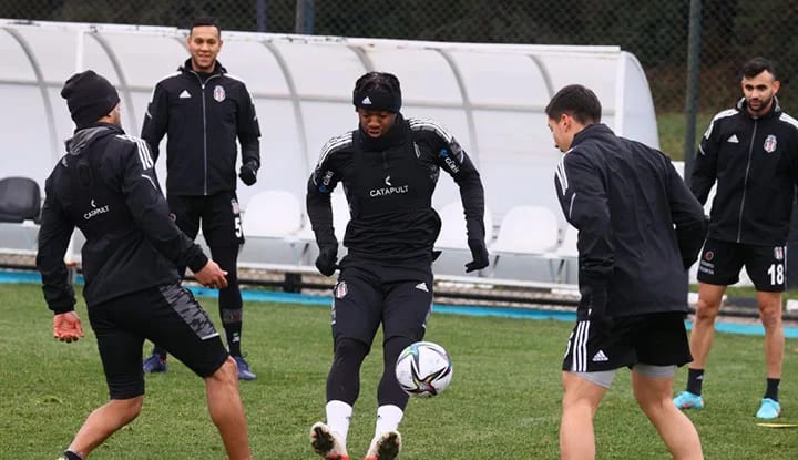 Beşiktaş'ta derbi kadrosunda bir sürpriz olabilir!