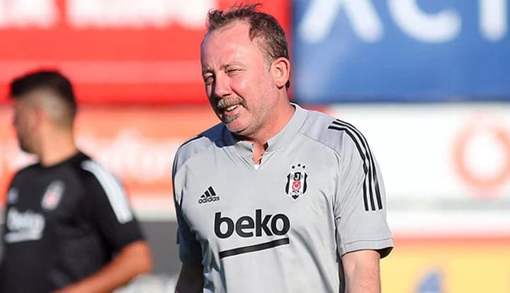 Beşiktaş'ta dikkat çeken görüntü! Sergen Yalçın...