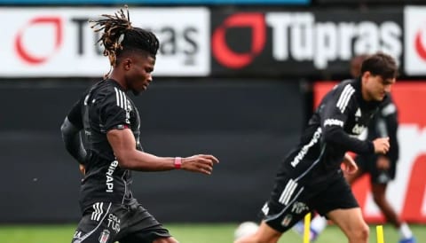 Beşiktaş’ta El Bilal Toure gelişmesi!