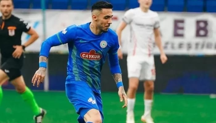 Beşiktaş'ta Emirhan Topçu için geri sayım!