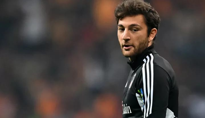 Beşiktaş'ta Emrecan Uzunhan için karar verildi!