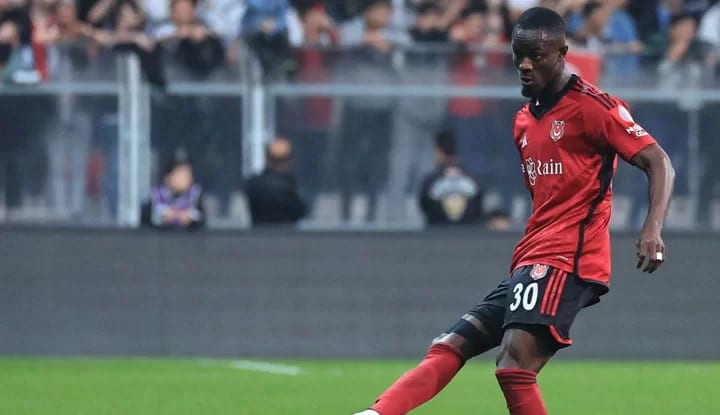 Beşiktaş’ta Eric Bailly sakatlandı!