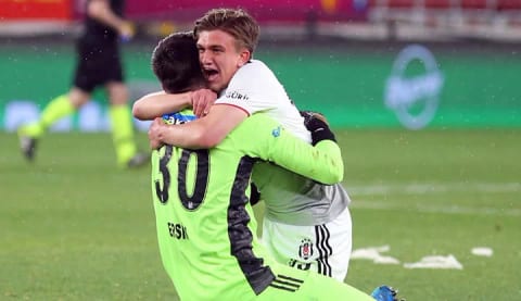 Beşiktaş'ta  Ersin Destanoğlu ve Rıdvan Yılmaz kararı