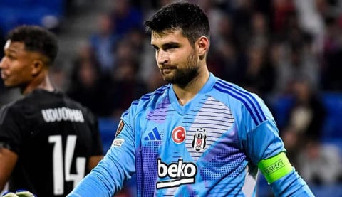 Beşiktaş'ta Ersin Destanoğlu'na İngiltere'den talip çıktı!