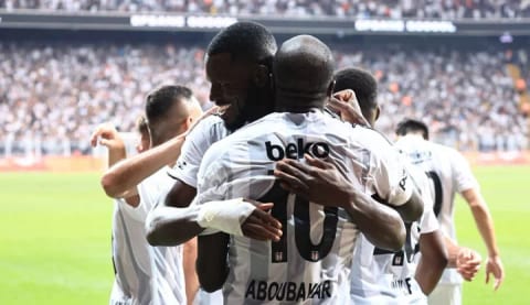 Beşiktaş'ta fikstür yoğunluğu! Milli aradan sonra...
