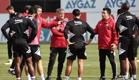 Beşiktaş'ta flaş ayrılık!