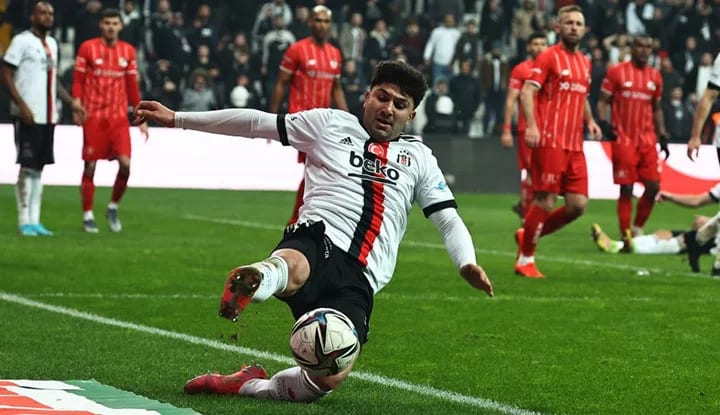 Beşiktaş'ta flaş Güven Yalçın kararı