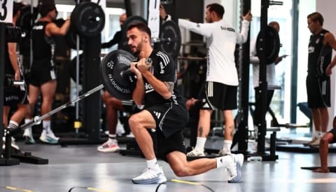 Beşiktaş'ta günün ilk antrenmanı salonda gerçekleşti!