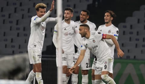 Beşiktaş'ta İki yıldızın bileti kesildi!