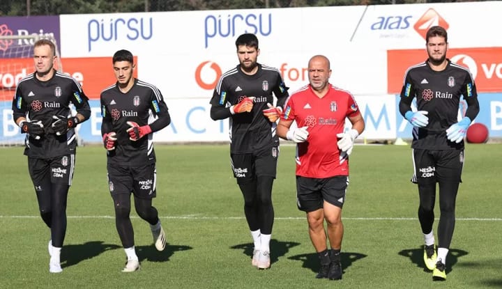 Beşiktaş'ta kaleci zirvesi! Dengeler değişiyor!