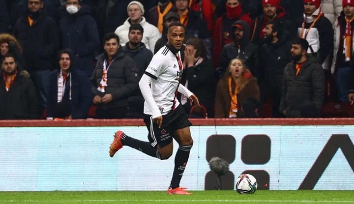 Beşiktaş'ta kırmızı kart sonrası Cyle Larin kararı