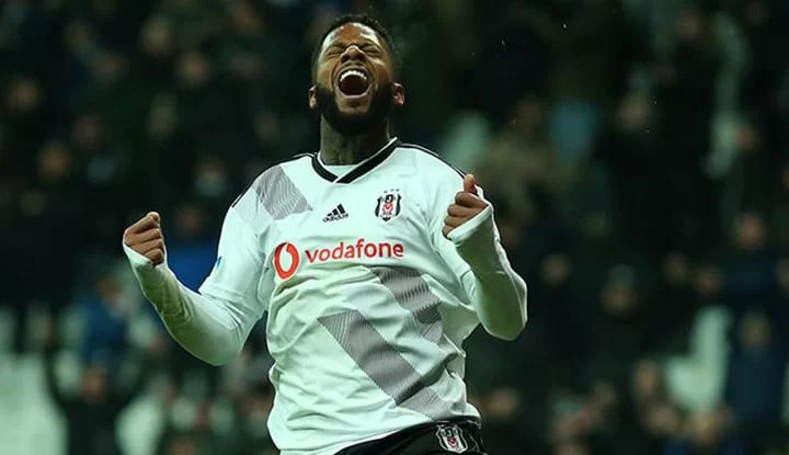 Beşiktaş'ta Lens yine sorun oldu