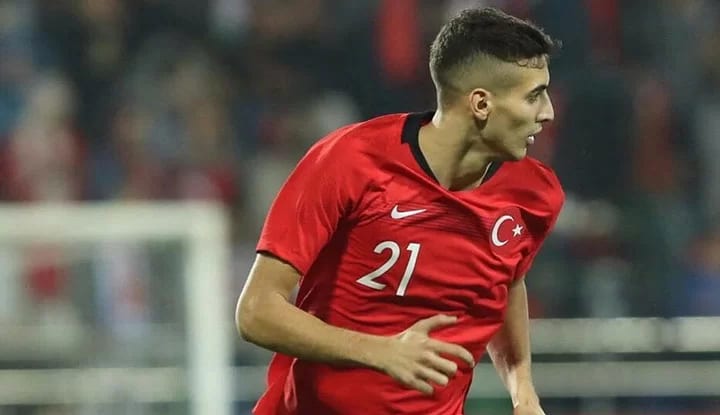 Beşiktaş'ta Mert Müldür sürprizi