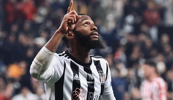 Beşiktaş'ta N'koudou, Şenol Güneş'ten tam not aldı!