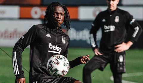 Beşiktaş'ta N'Sakala ile yollar ayrılıyor