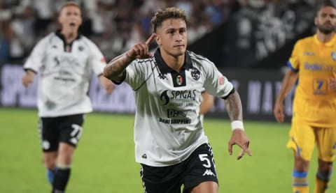Beşiktaş'ta orta sahaya sürpriz aday!