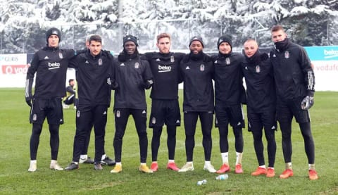 Beşiktaş'ta sevindiren isim! Antrenmanlarda dikkat çekiyor!