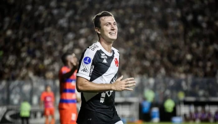 Beşiktaş’ta sol bek için sürpriz aday!