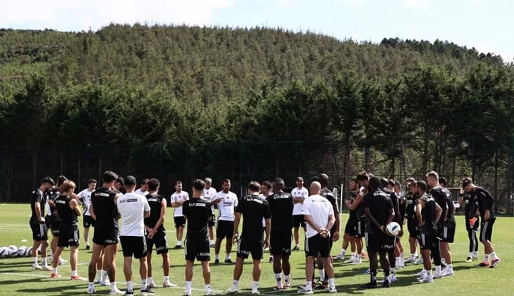 Beşiktaş'ta sol bek ve hücum hattına 4 aday!