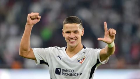 Beşiktaş'ta sürpriz golcü hamlesi!
