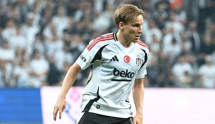 Beşiktaş'ta Svensson kadrodan çıkarıldı!