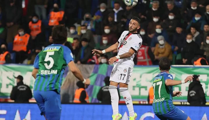 Beşiktaş'ta Umut Meraş'tan kötü haber