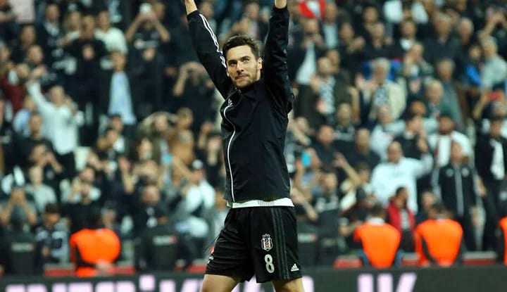 Beşiktaş'ta Umut Nayir'e sürpriz talip çıktı!