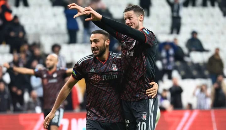 Beşiktaş'ta umutlar Cenk ve Weghorst'ta!