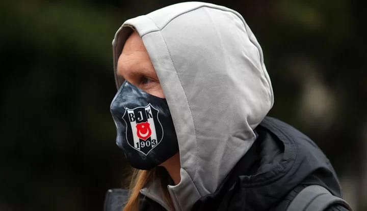 Beşiktaş'ta Vida ve Mensah tehlikesi