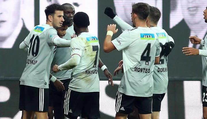 Beşiktaş'ta yeni transferler göz dolduruyor!