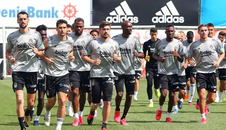 Beşiktaş'taki geleceği PAOK maçındaki performansına bağlı!