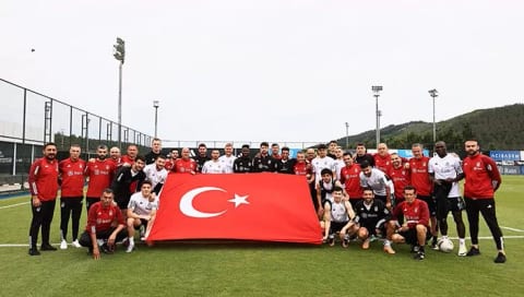 Beşiktaş'tan, 19 Mayıs kutlaması!