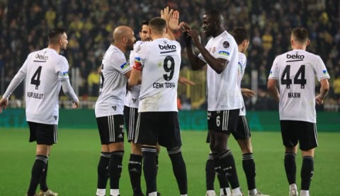 Beşiktaş’tan 4 futbolcu sarı kart sınırında!