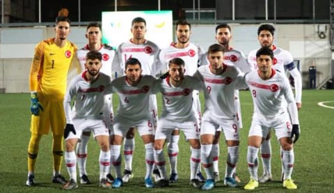 Beşiktaş'tan 4 isme milli davet!