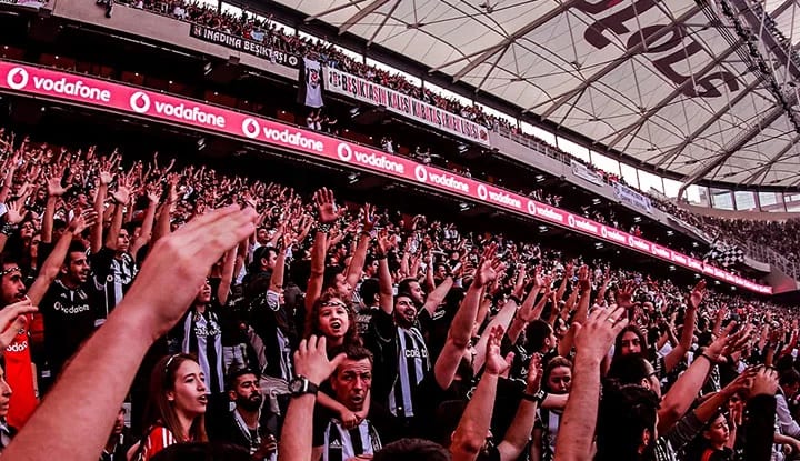 Beşiktaş'tan anlamlı hareket! Resmen açıklandı!