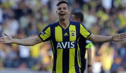 Beşiktaş'tan Fenerbahçeli yıldız için dev teklif!