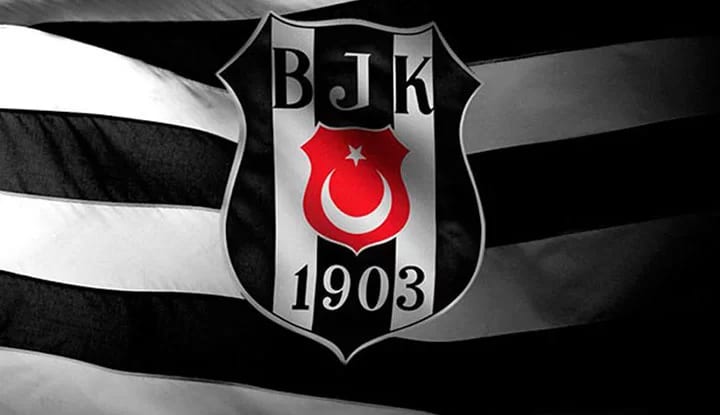 Beşiktaş'tan kiralık gitti, sezonun 11'ine seçildi!